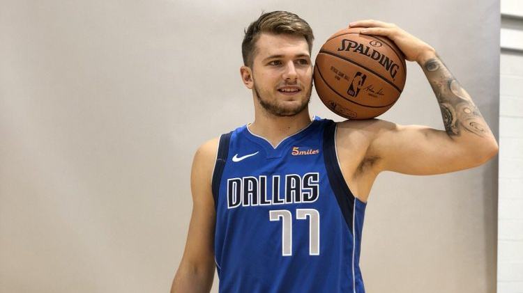 了足球比赛 了足球比赛